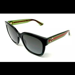 Pre owned Gucci GG0034S sunglasses! With a case.